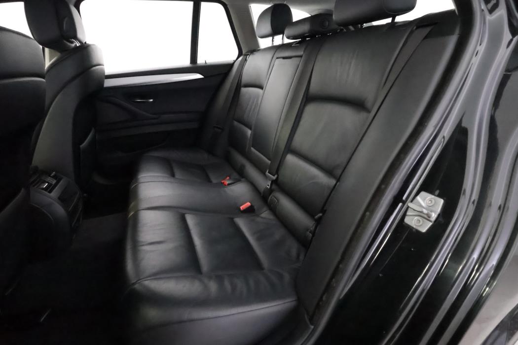 BMW 520 2011