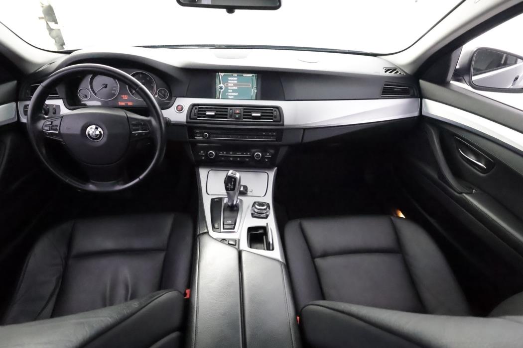BMW 520 2011