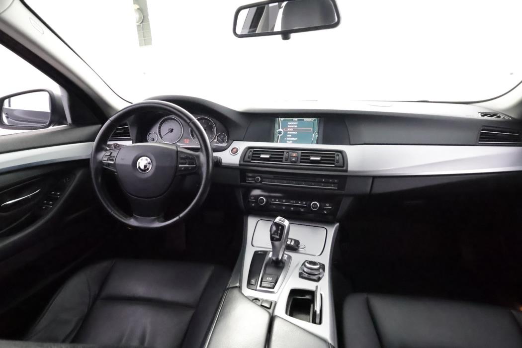 BMW 520 2011