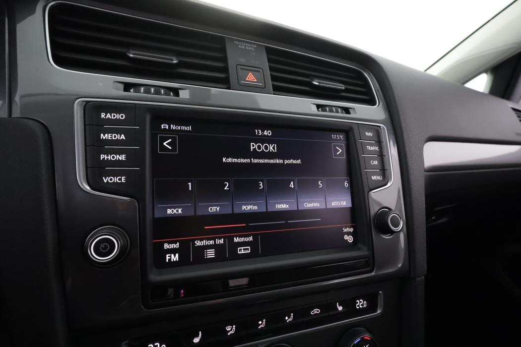 VOLKSWAGEN Golf 2015