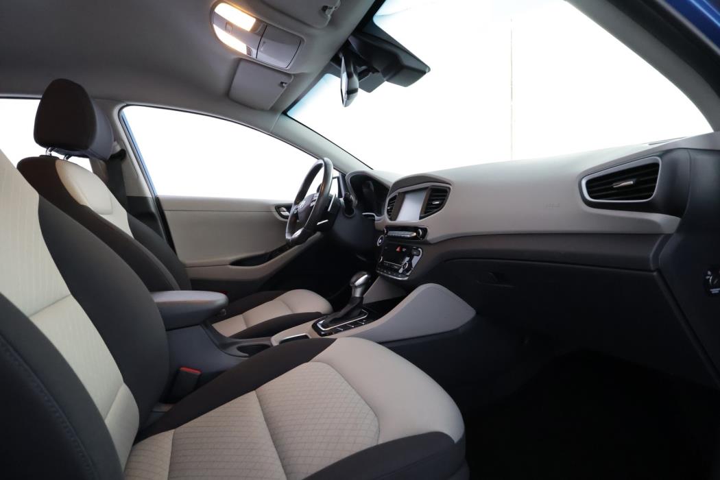 HYUNDAI IONIQ HYBRID 2018