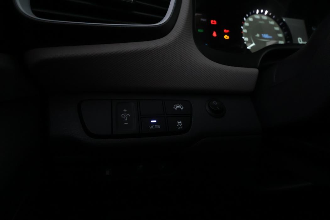 HYUNDAI IONIQ HYBRID 2018