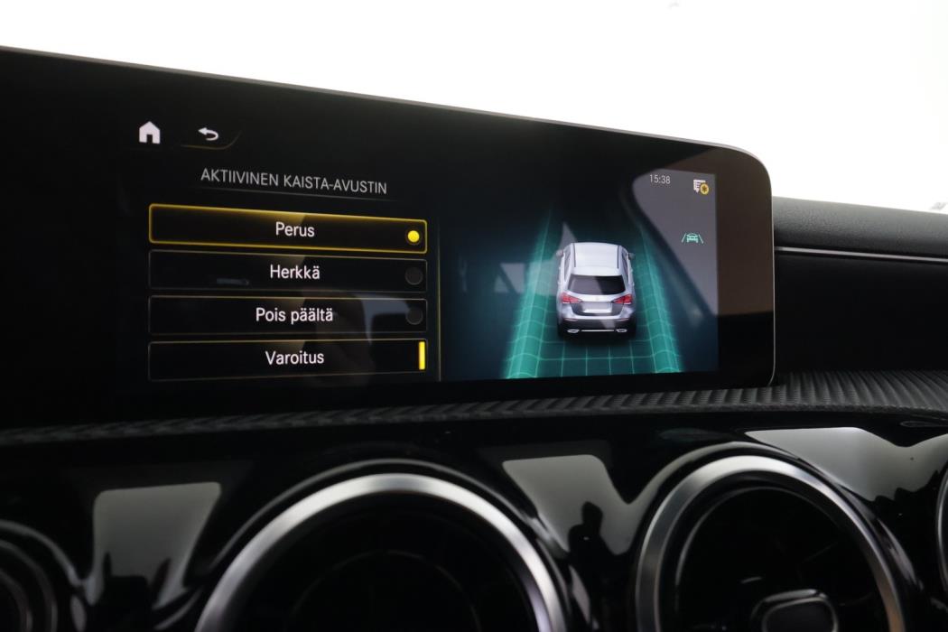 MERCEDES-BENZ A 2021