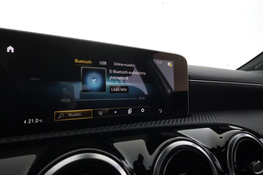 MERCEDES-BENZ A 2021