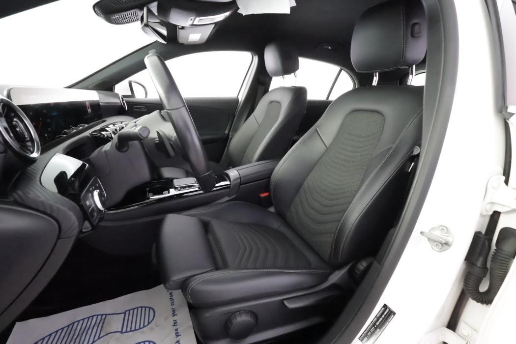 MERCEDES-BENZ A 2021
