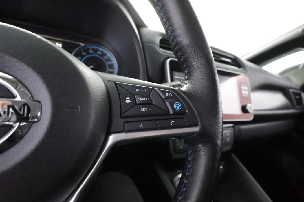 NISSAN Leaf 2020