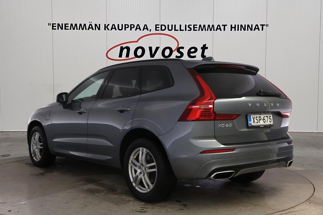 VOLVO XC60 2021