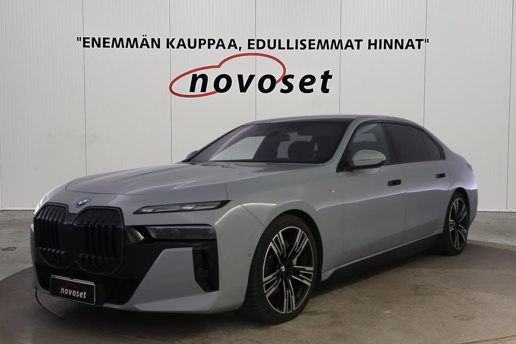 BMW i7 2023