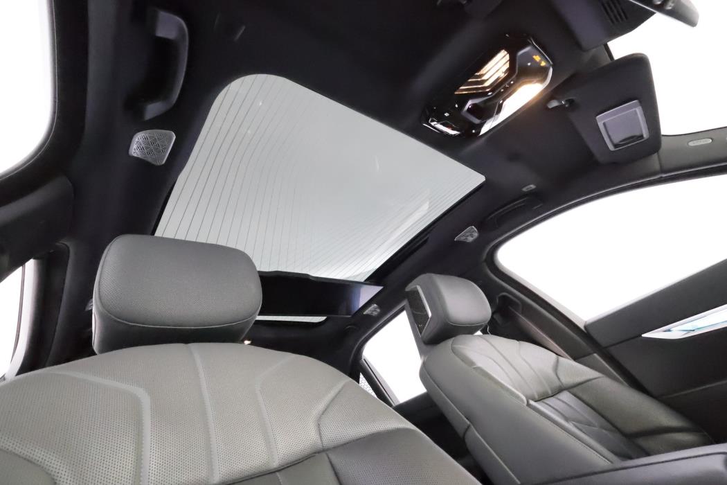 BMW i7 2023