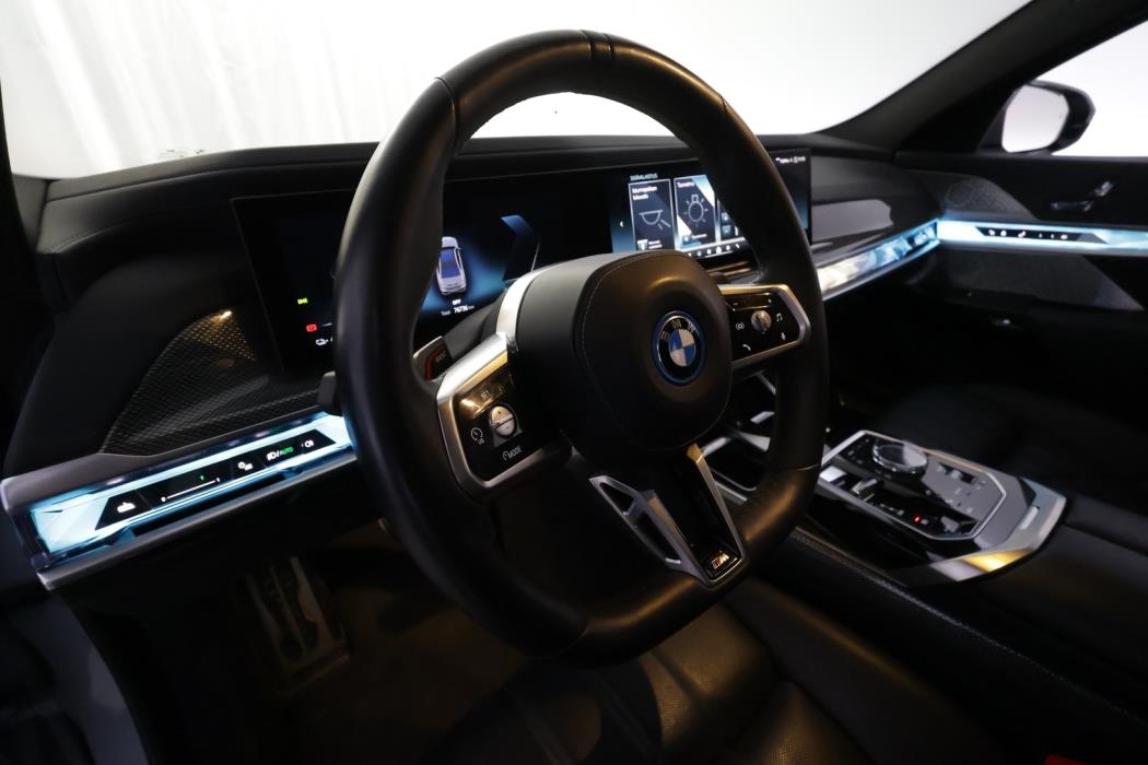 BMW i7 2023