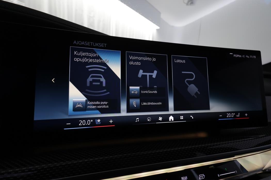 BMW i7 2023