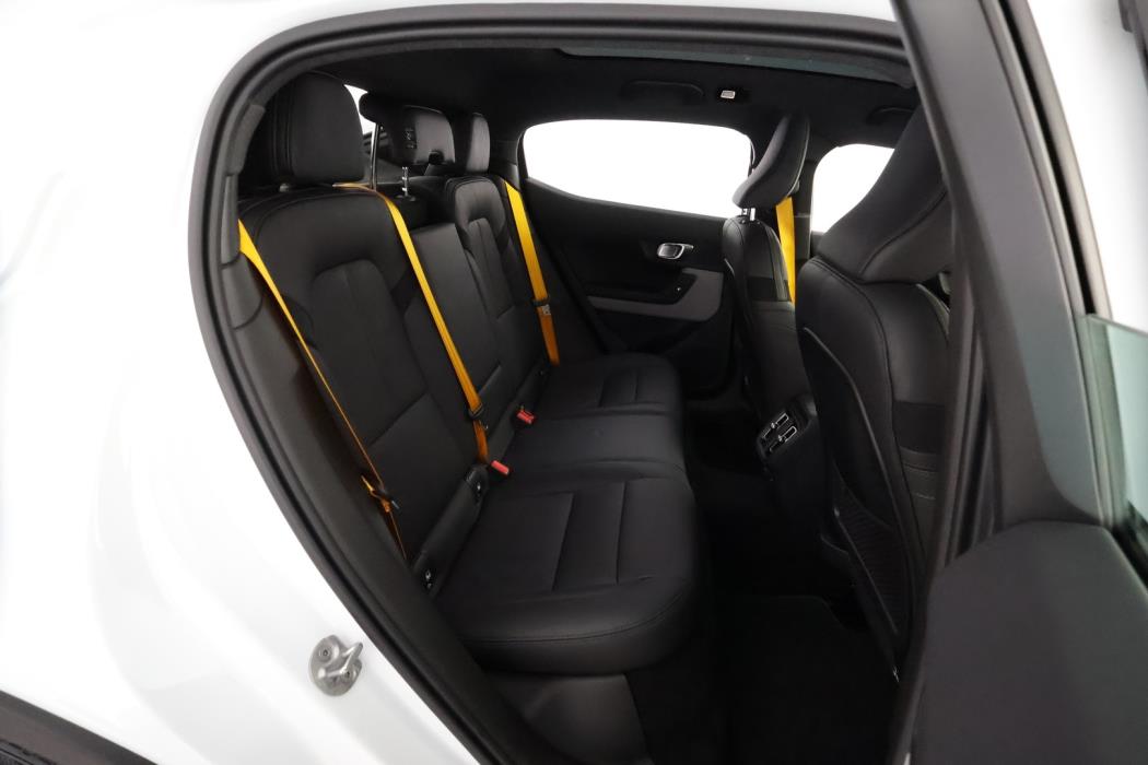POLESTAR 2 2025
