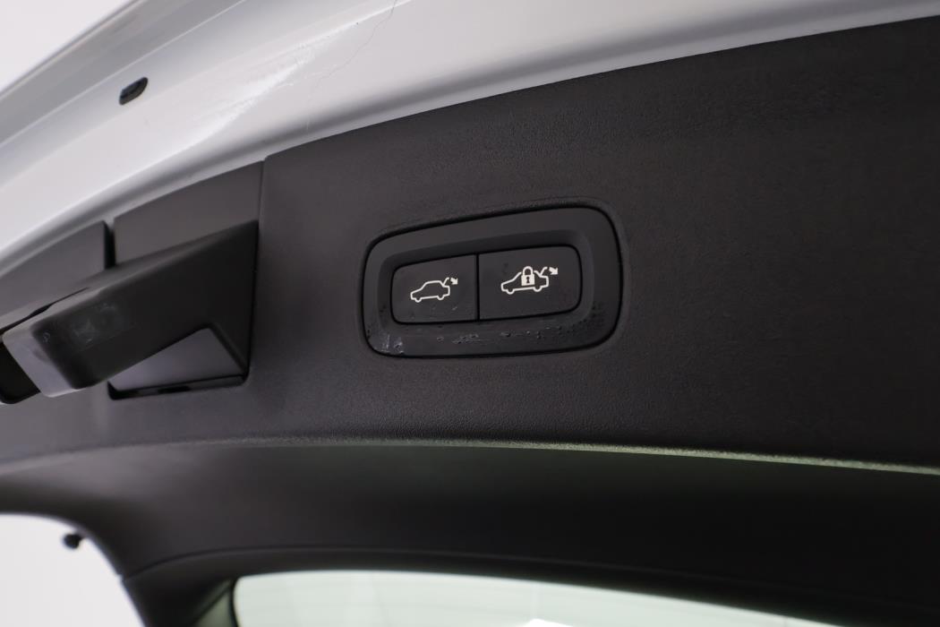POLESTAR 2 2025