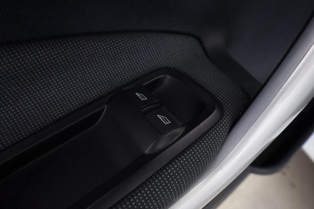 FORD Fiesta Van 2012