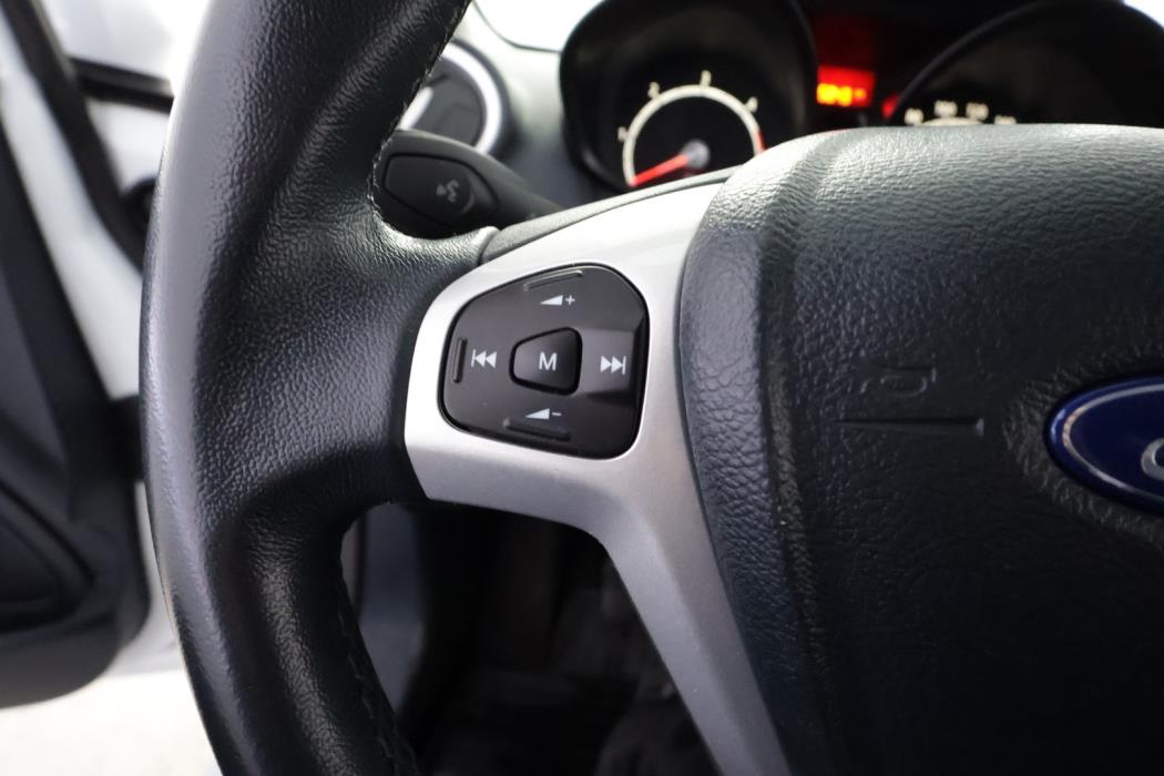 FORD Fiesta Van 2012