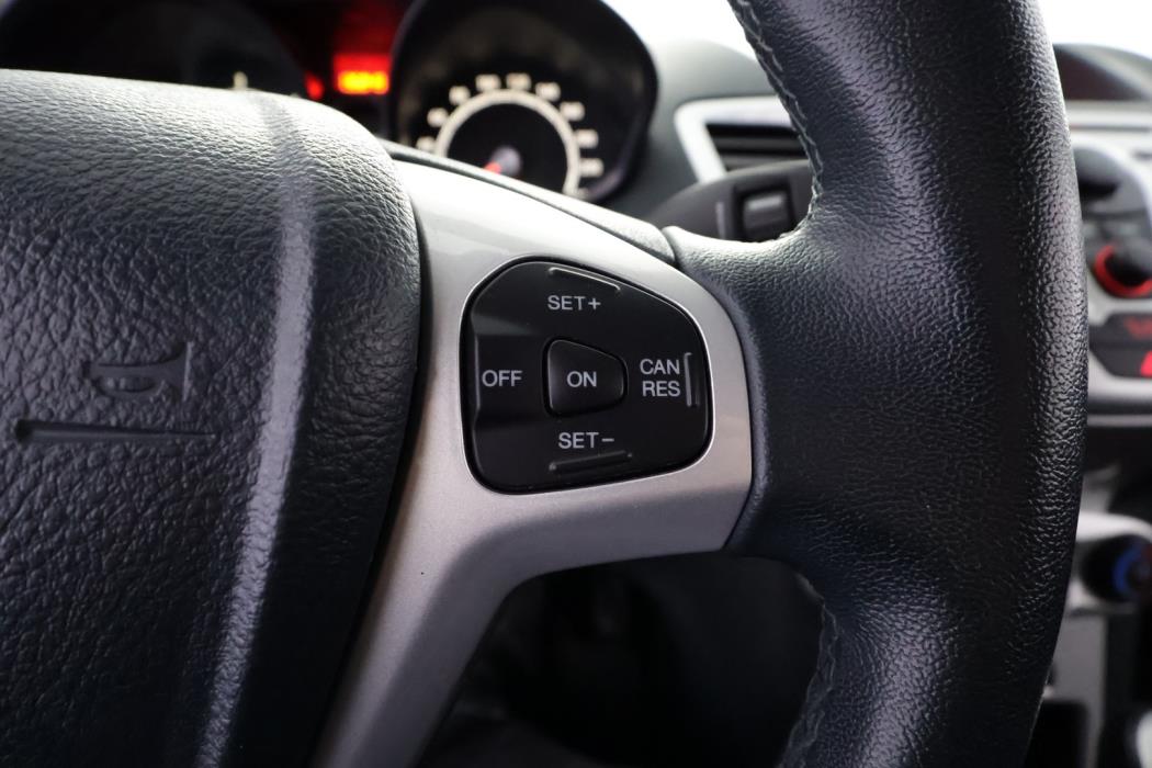 FORD Fiesta Van 2012