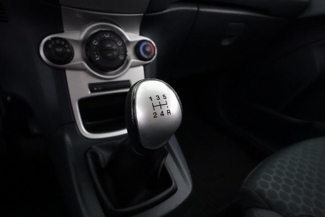 FORD Fiesta Van 2012