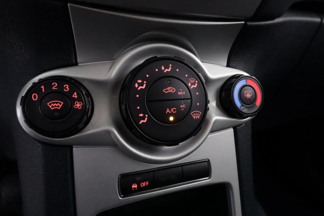 FORD Fiesta Van 2012