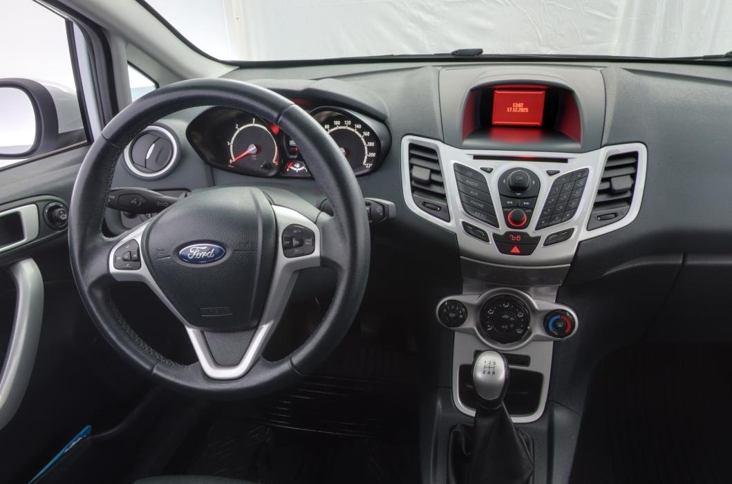 FORD Fiesta Van 2012