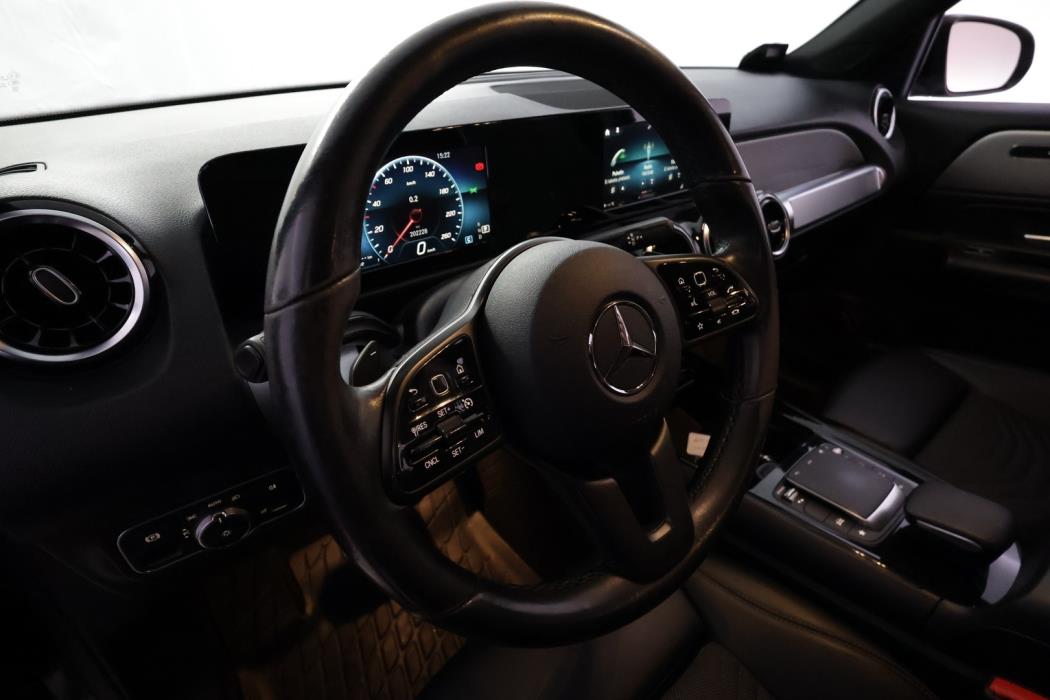 MERCEDES-BENZ GLB 2021