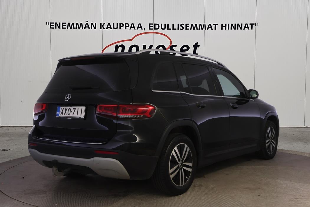 MERCEDES-BENZ GLB 2021