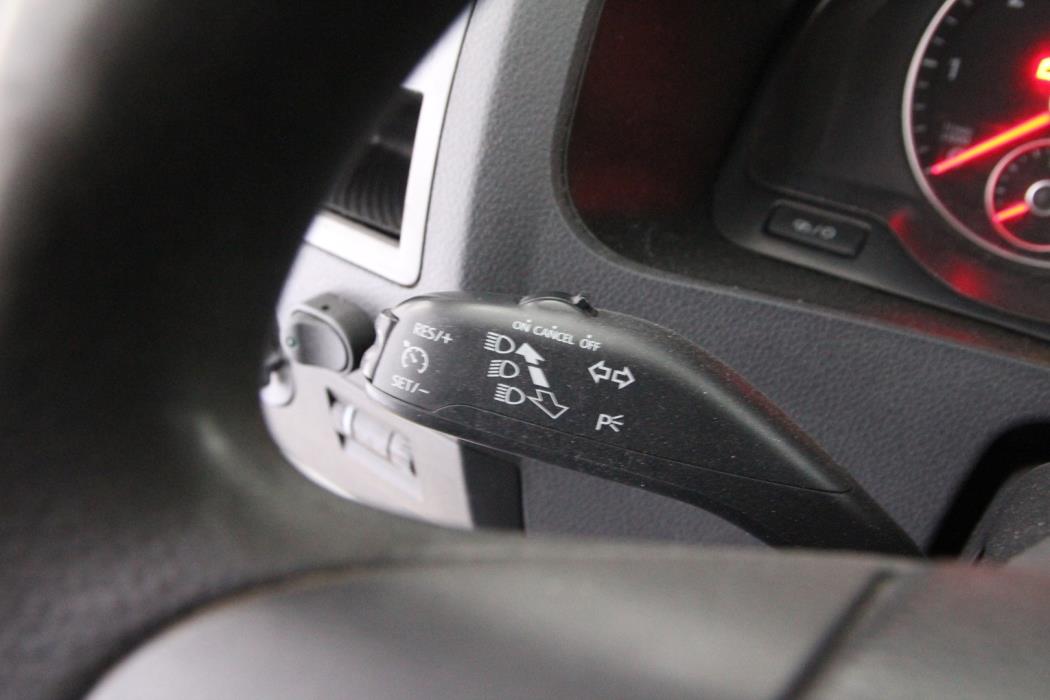 VOLKSWAGEN Caravelle 2014