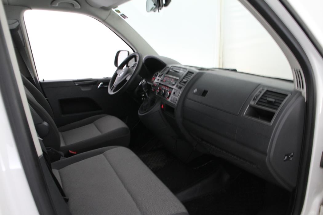 VOLKSWAGEN Caravelle 2014