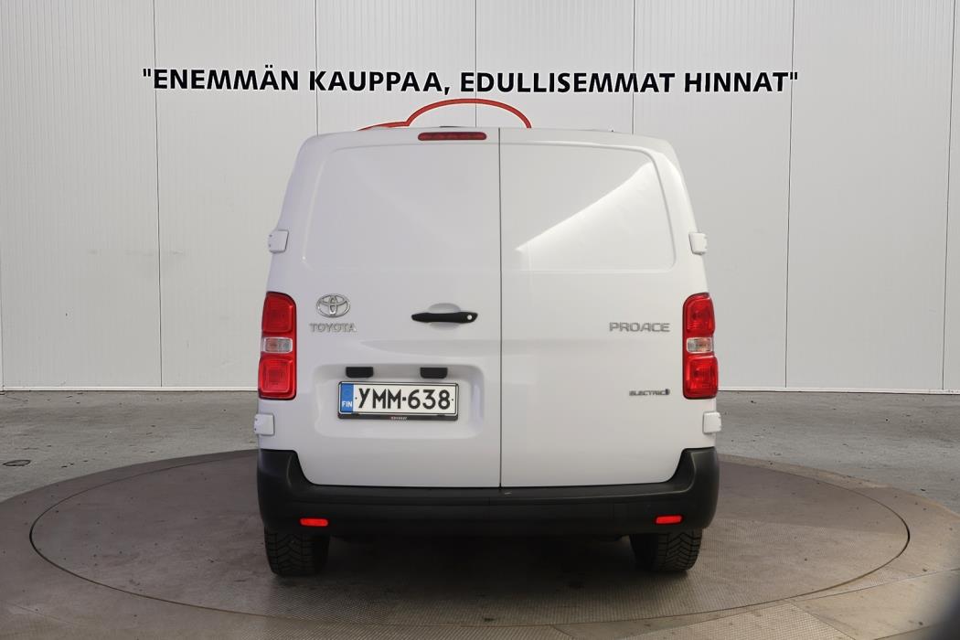 TOYOTA PROACE 2023