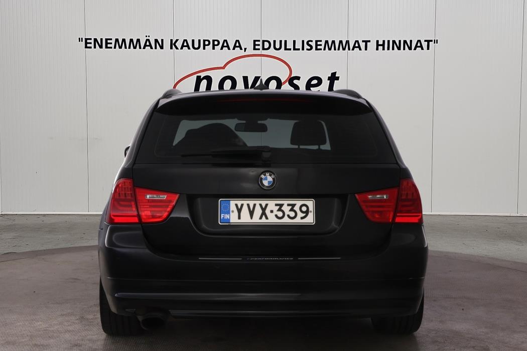 BMW 318 2011