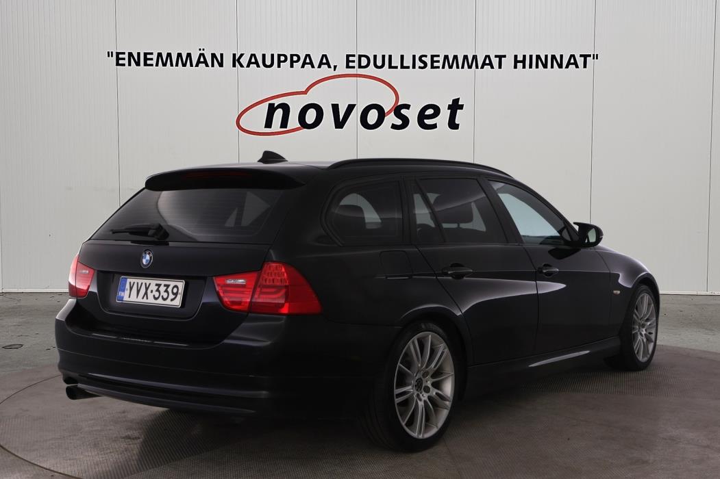 BMW 318 2011
