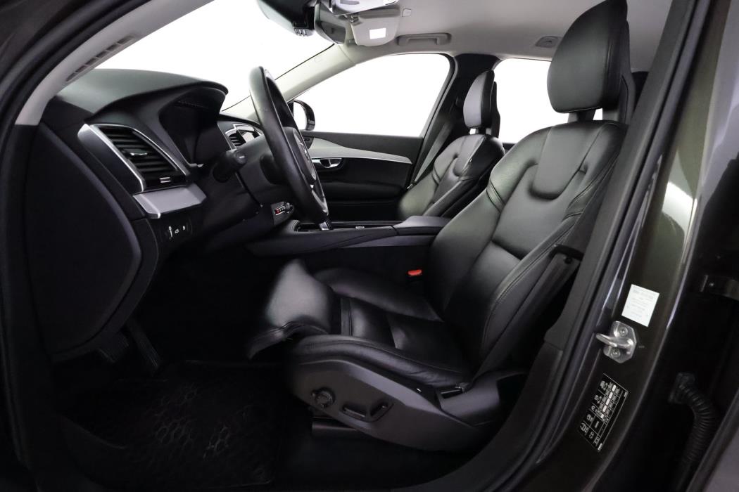 VOLVO XC90 2021