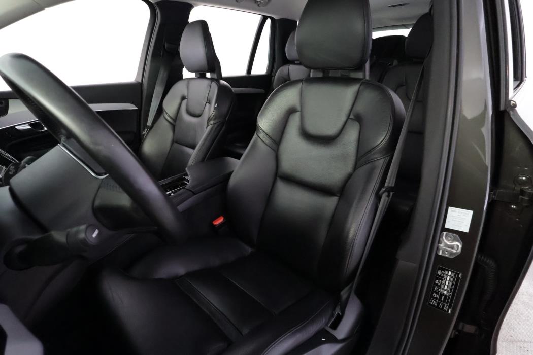 VOLVO XC90 2021