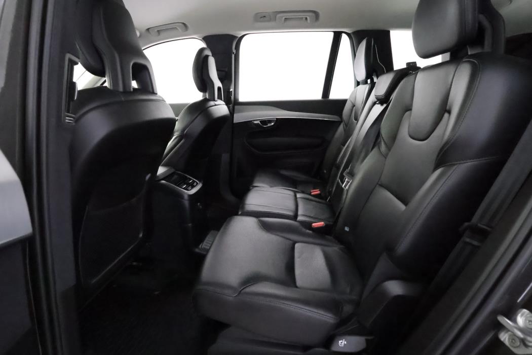 VOLVO XC90 2021