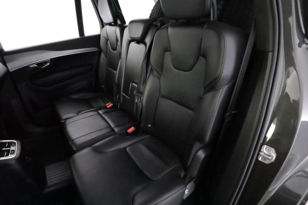 VOLVO XC90 2021