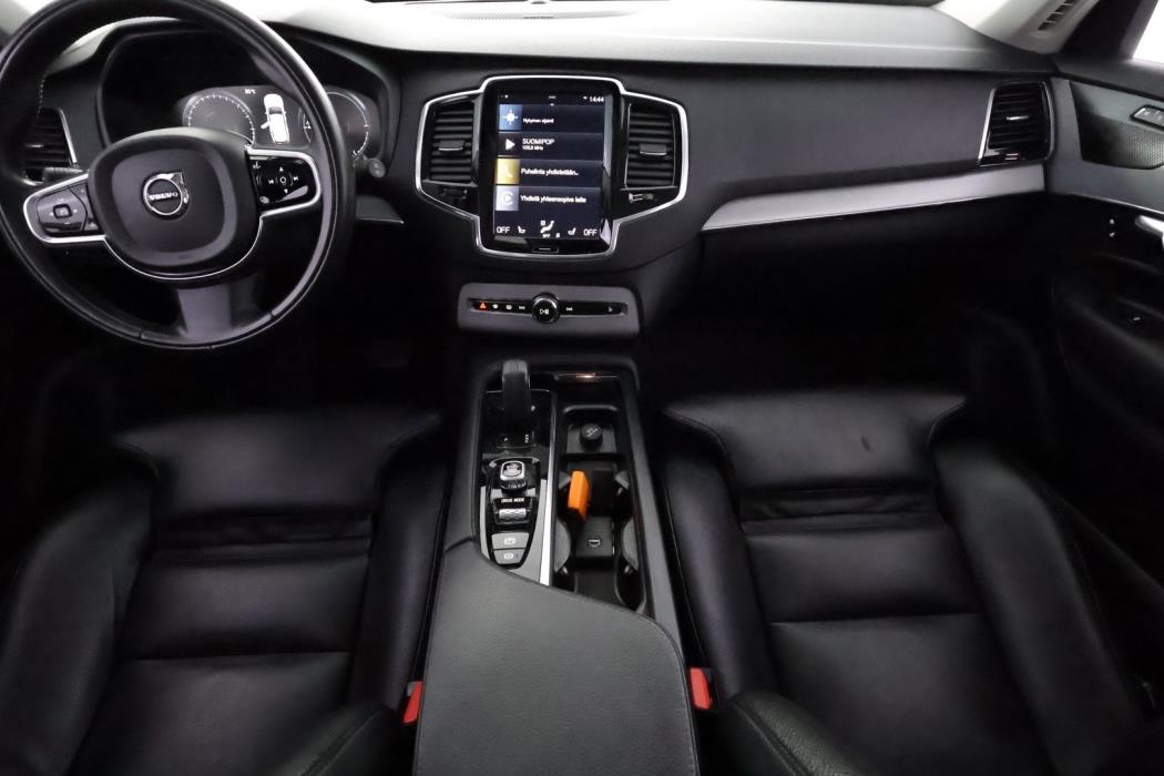 VOLVO XC90 2021