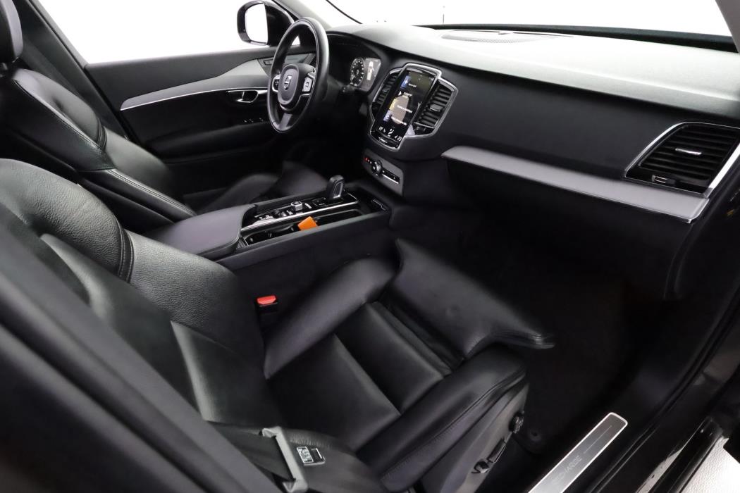 VOLVO XC90 2021