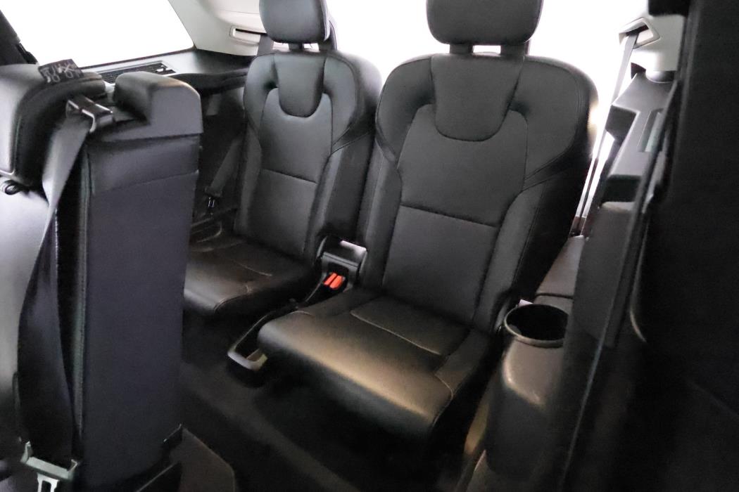 VOLVO XC90 2021