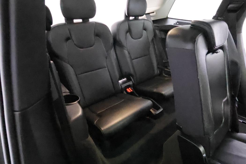 VOLVO XC90 2021