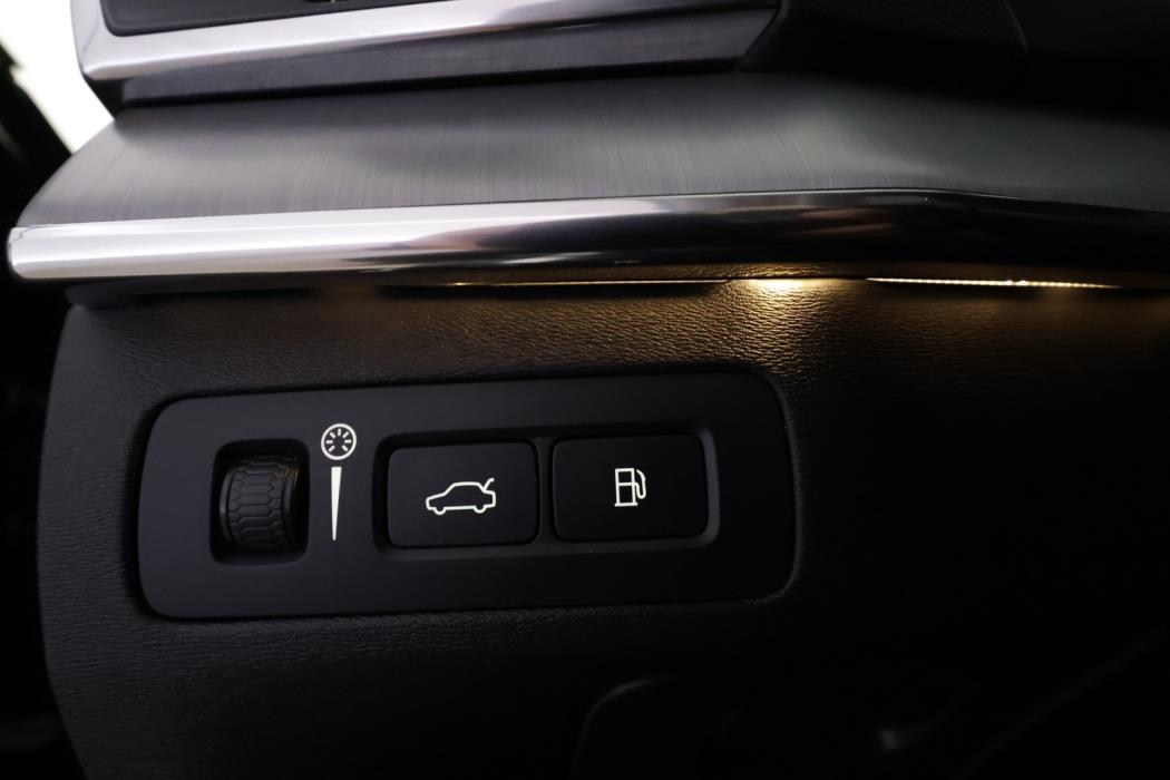 VOLVO XC90 2021