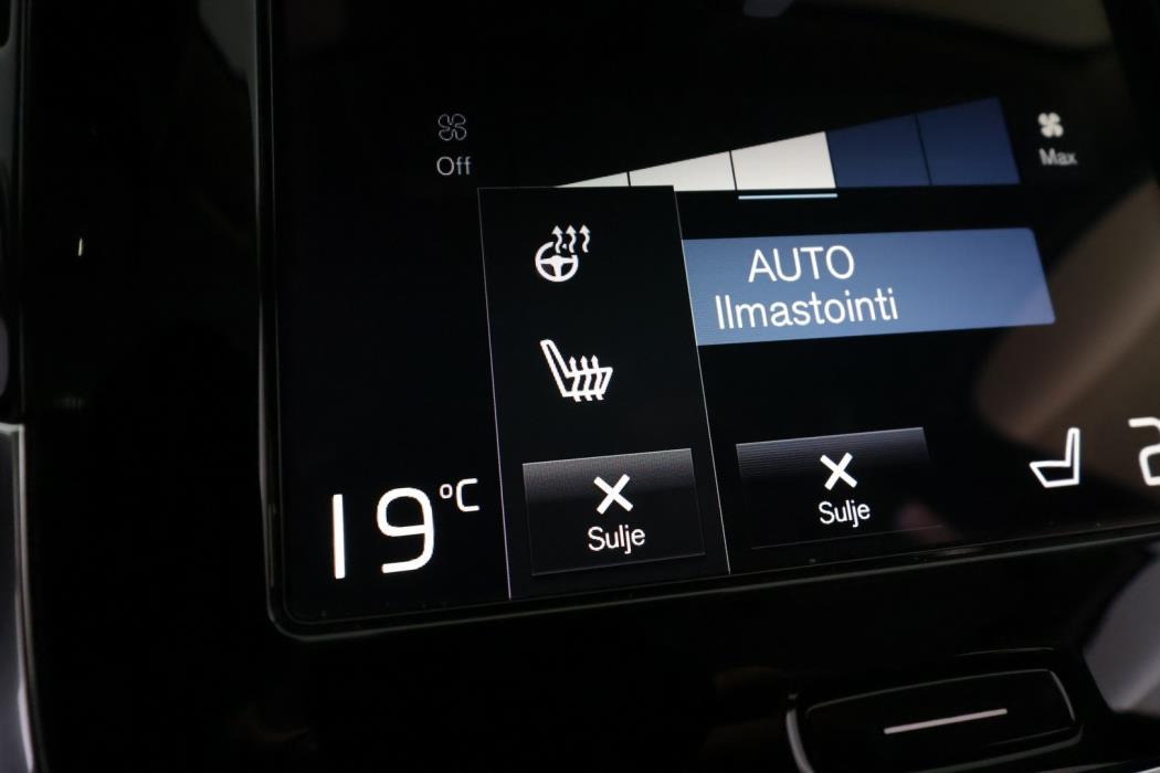 VOLVO XC90 2021