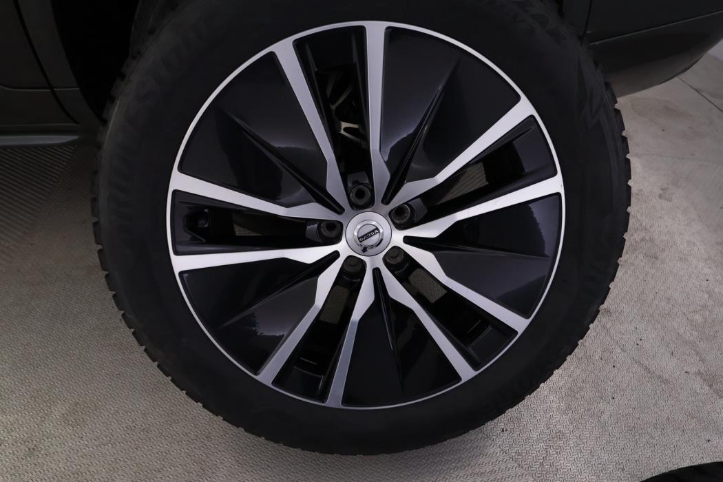 VOLVO XC90 2021