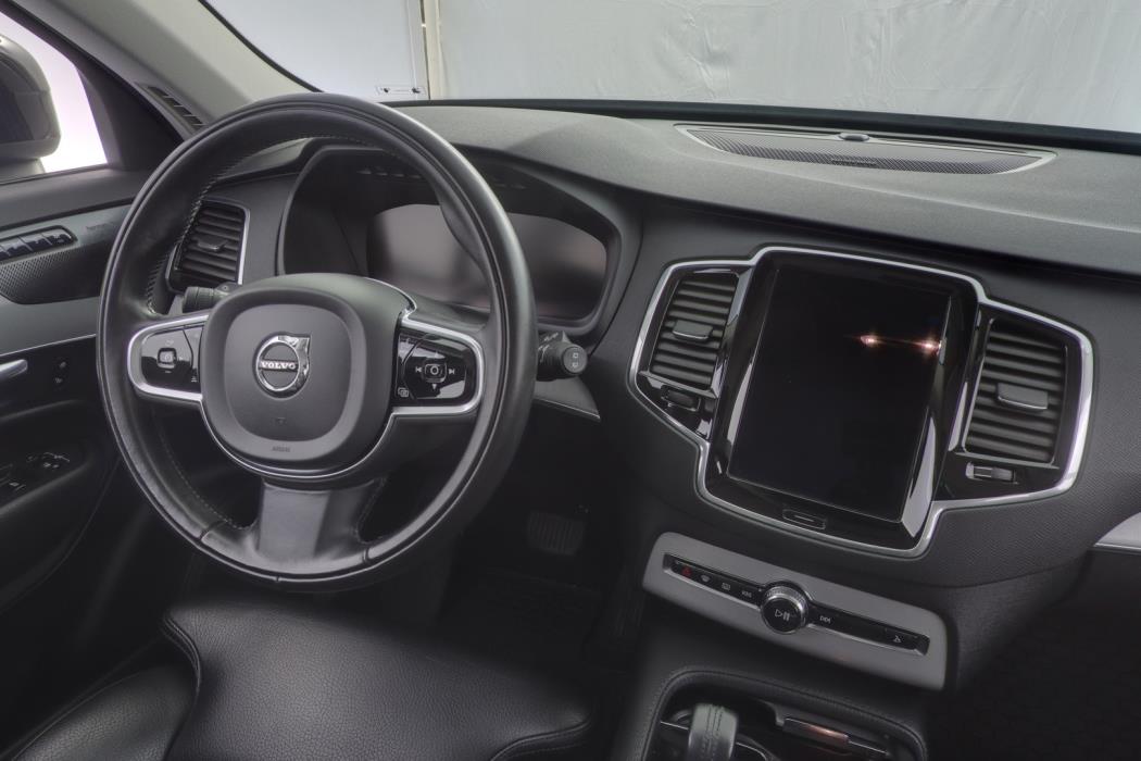 VOLVO XC90 2021