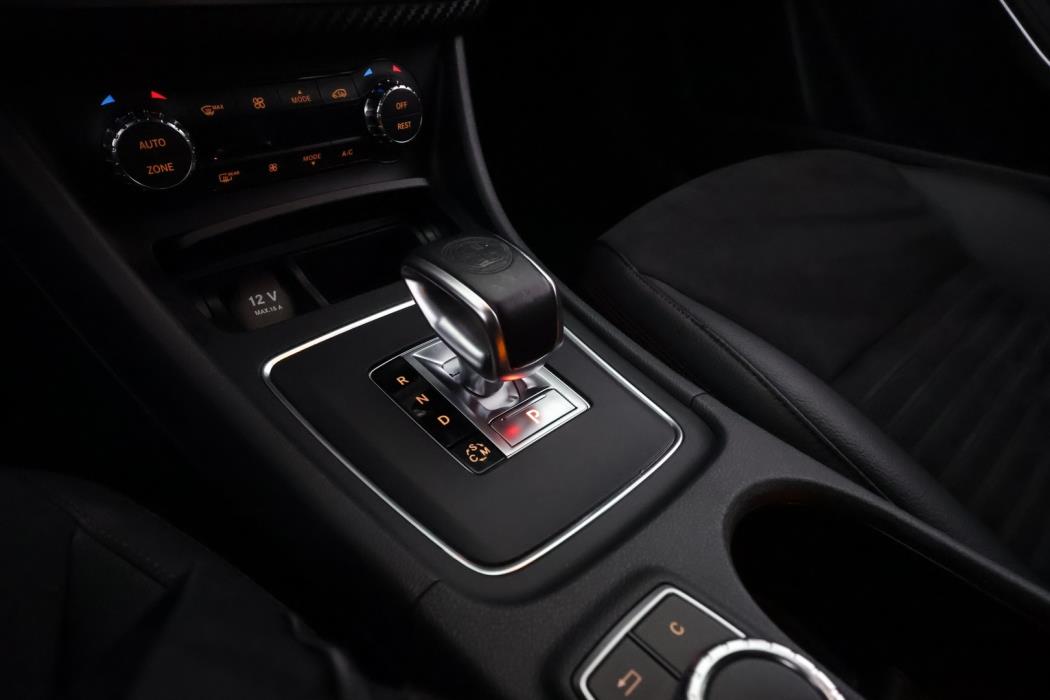 MERCEDES-BENZ A 45 AMG 2014