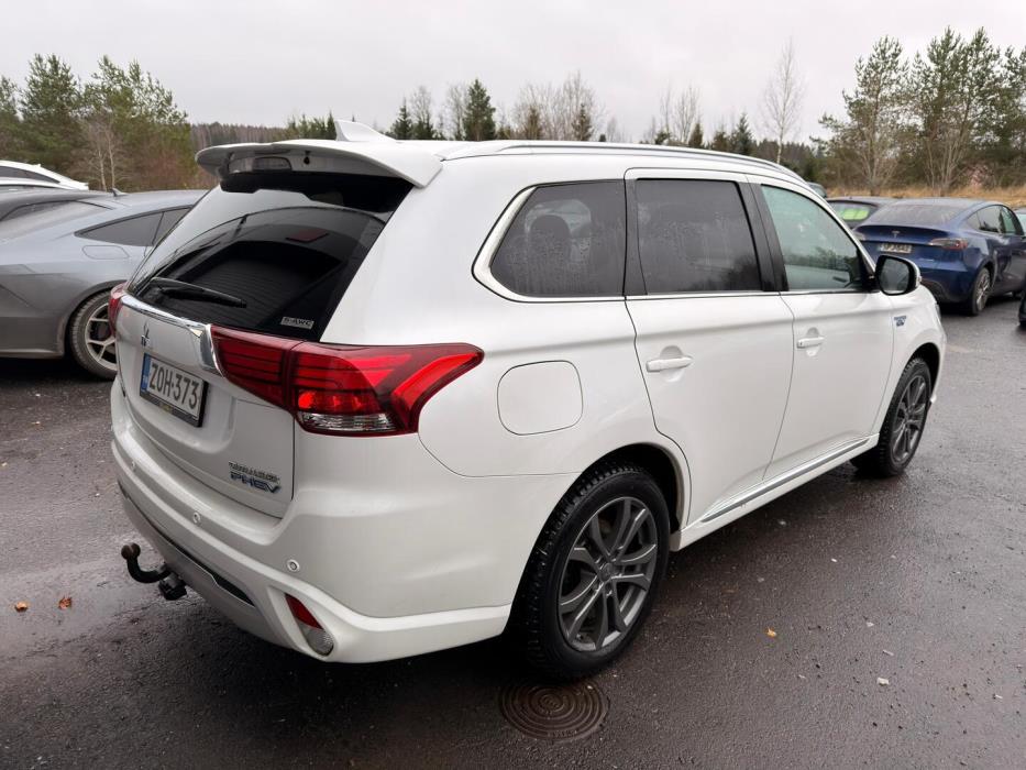 MITSUBISHI Outlander 2019