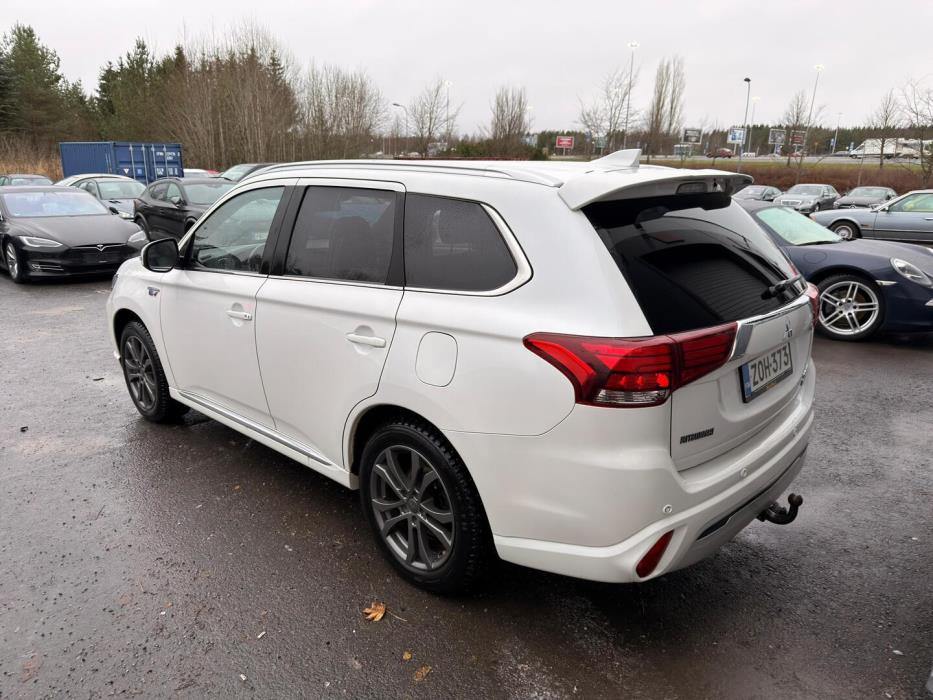 MITSUBISHI Outlander 2019