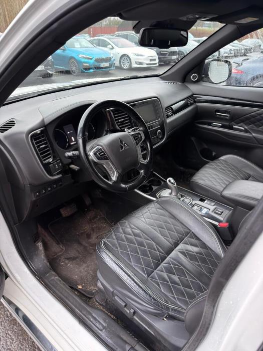 MITSUBISHI Outlander 2019