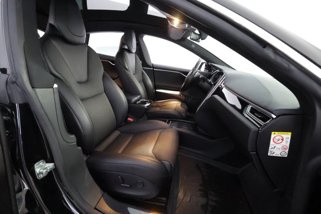 TESLA Model S 2018