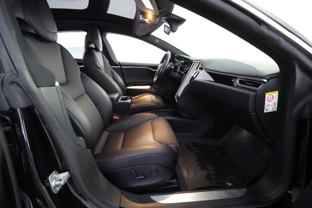TESLA Model S 2018
