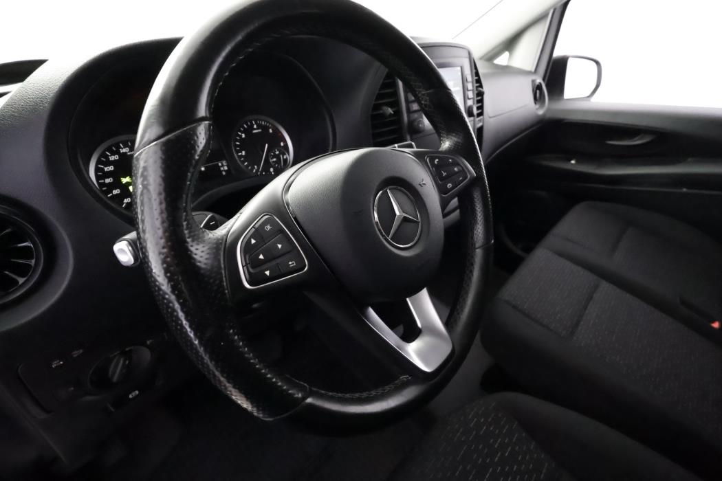 MERCEDES-BENZ VITO 2021