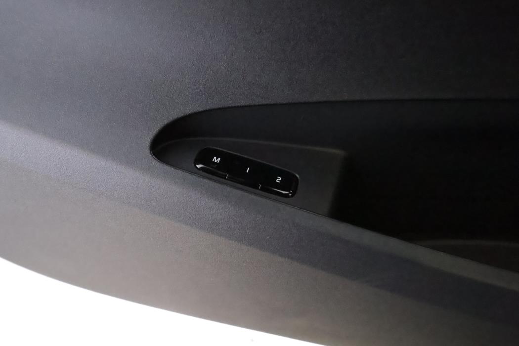 POLESTAR 2 2024